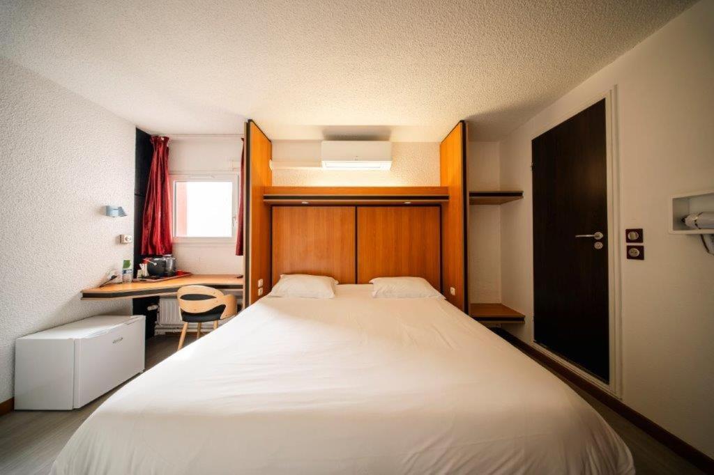 Brit Hotel La Bonne Etape Évreux Eksteriør bilde